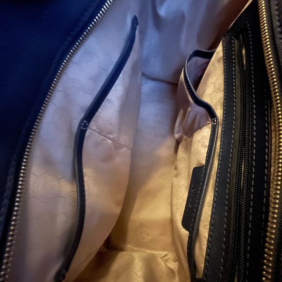 Micheal Kors Leather Navy Satchel - Picture 4 of 5